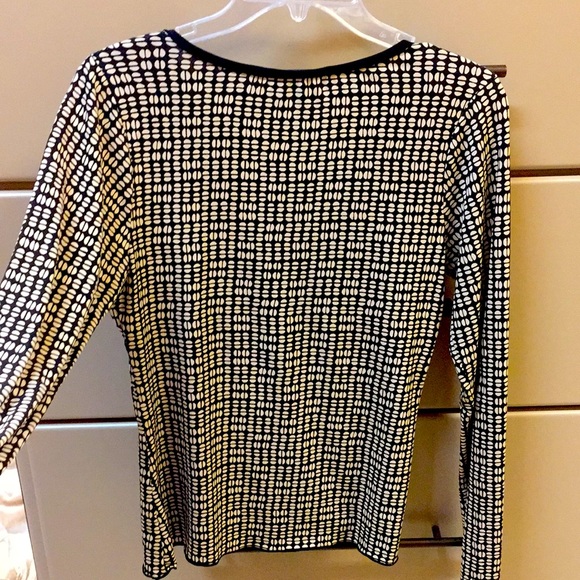 Max Studio top - Picture 8 of 10